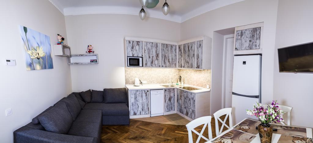 Apartments White House Lviv Room photo