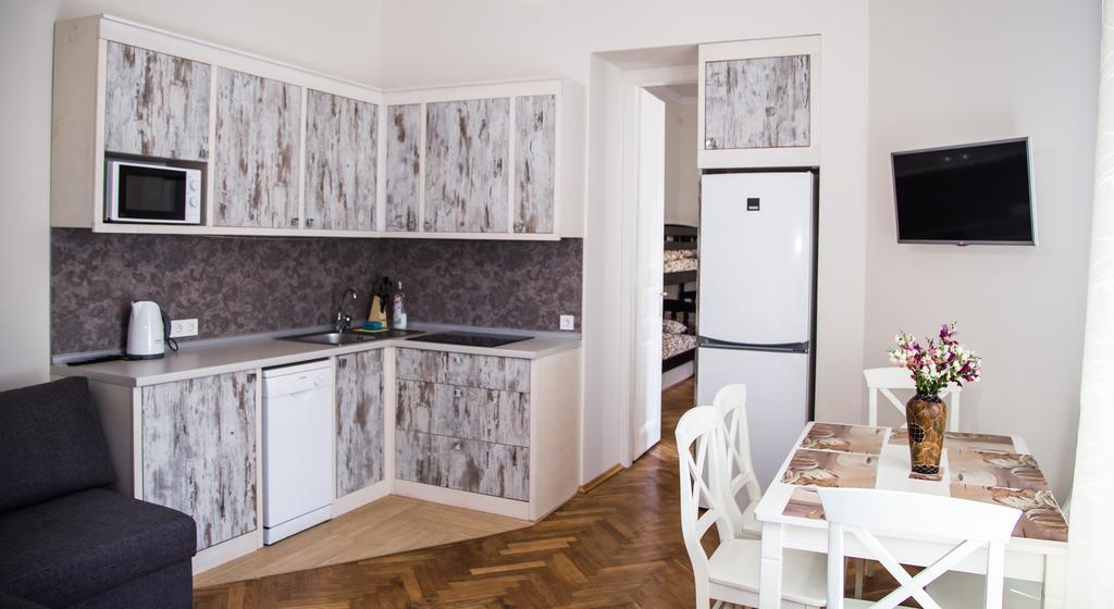 Apartments White House Lviv Room photo