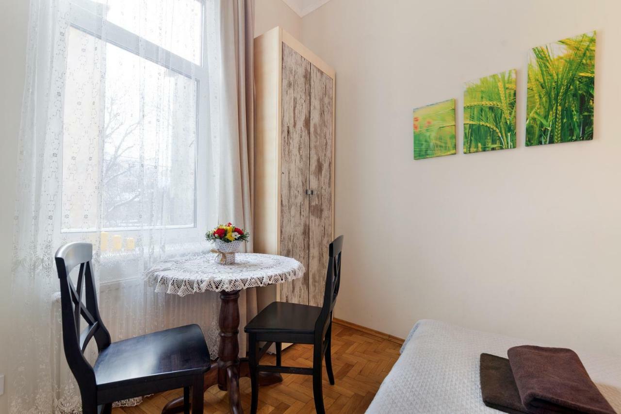 Apartments White House Lviv Exterior photo